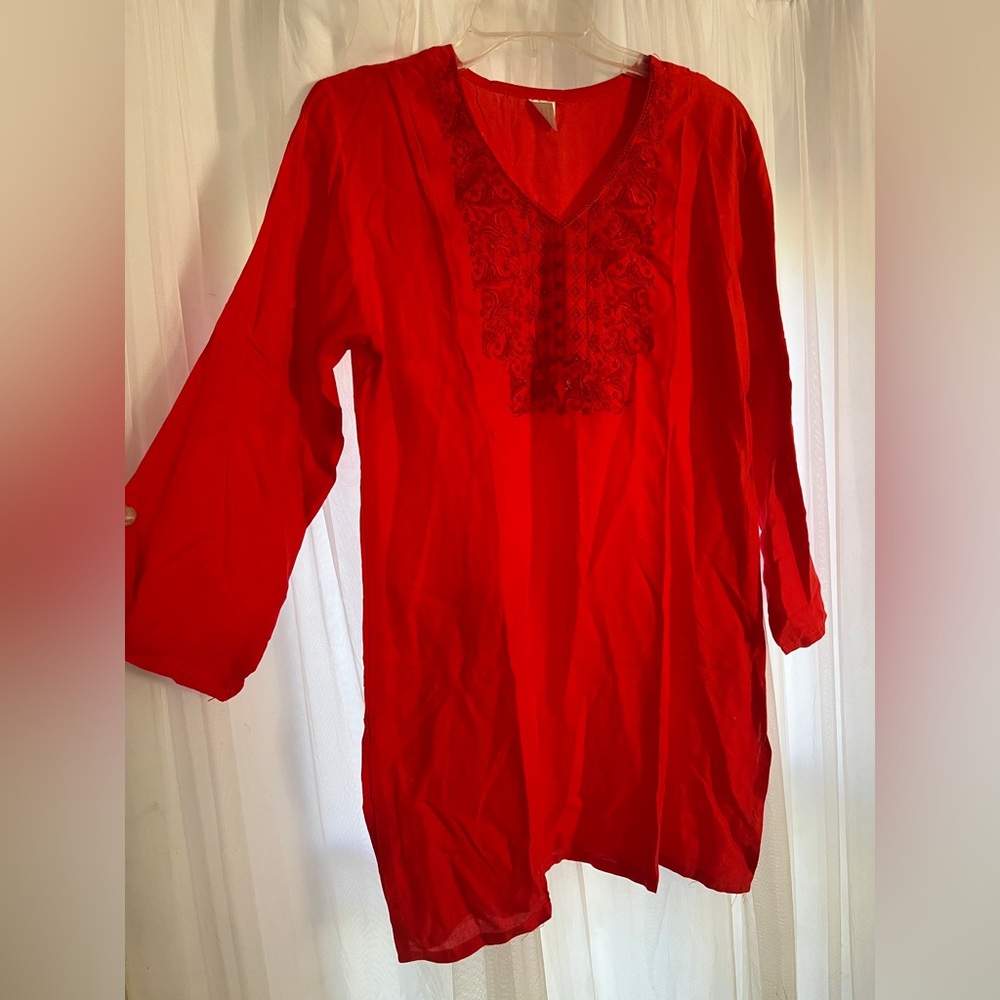 Magnum king Bright Red Embroidered V-Neck Tunic Top size large linen embroidered